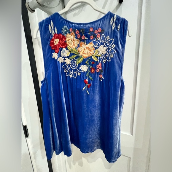 Johnny Was JOSEPHINE VELVET SWING TANK NWT Size L - Picture 2 of 5